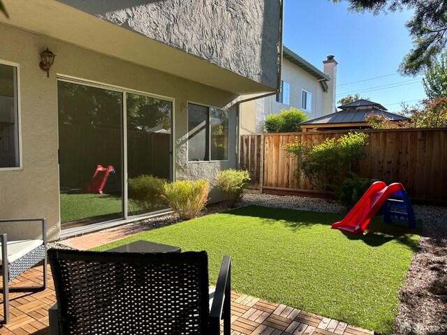 view of yard featuring fence