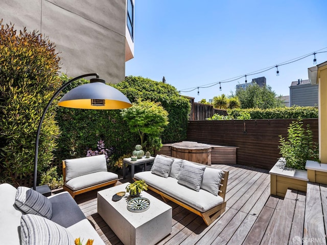 1850 Laguna St, San Francisco, CA 94115 - deck with a jacuzzi and outdoor lounge area