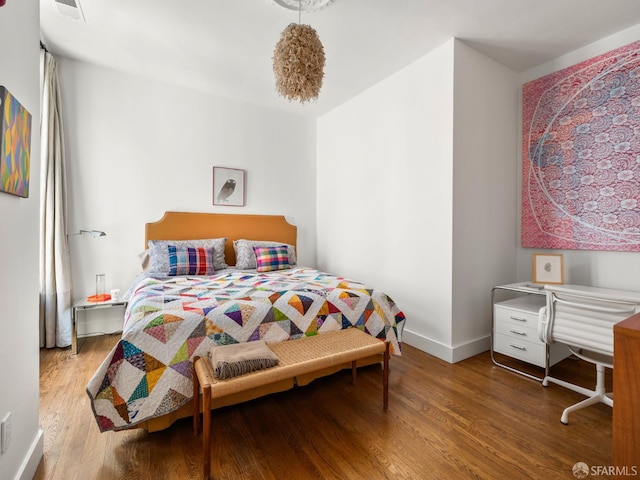 1850 Laguna St, San Francisco, CA 94115 - bedroom featuring wood finished floors and baseboards