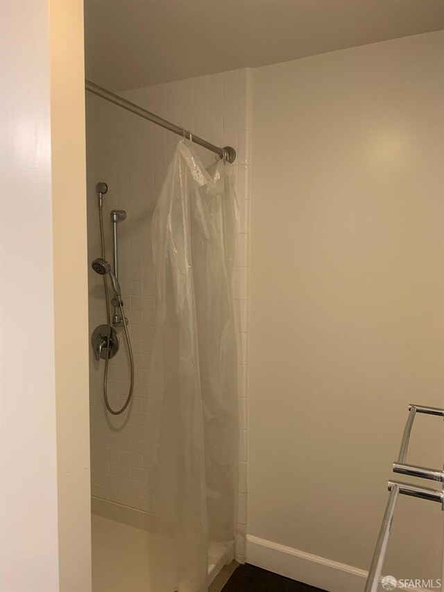 bathroom with walk in shower