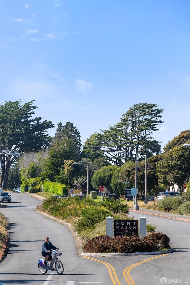 1935-1937 Greenwich St, San Francisco, CA 94123 - view of road featuring curbs and street lighting