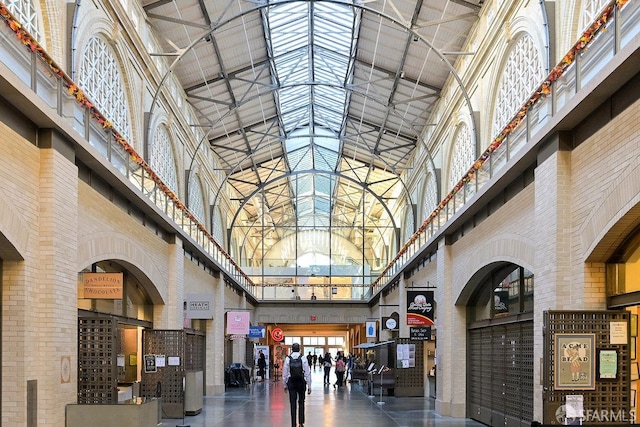 318 Main St Unit 4E, San Francisco, CA 94105 - lobby featuring a high ceiling