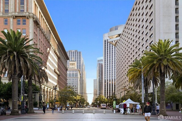 318 Main St Unit 4E, San Francisco, CA 94105 - view of asphalt road with street lighting, a view of city, sidewalks, and curbs