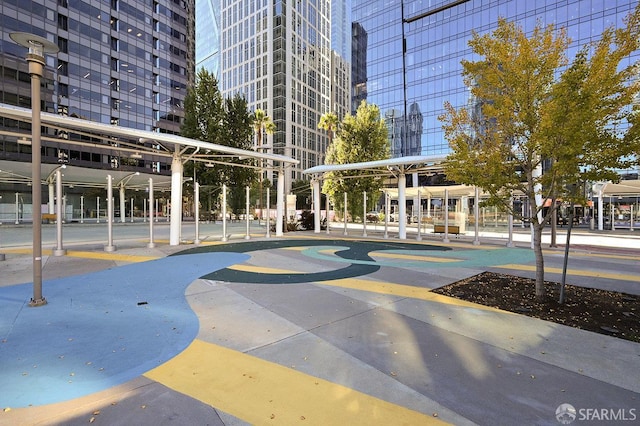 318 Main St Unit 4E, San Francisco, CA 94105 - view of property's community with a view of city