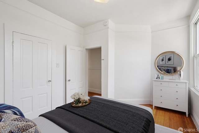 3046-3048 Polk St, San Francisco, CA 94109 - bedroom featuring wood finished floors and baseboards