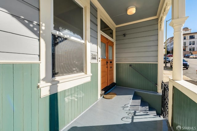 3046-3048 Polk St, San Francisco, CA 94109 - doorway to property featuring a porch