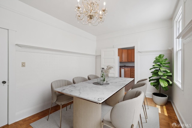 3046-3048 Polk St, San Francisco, CA 94109 - dining area with a chandelier and baseboards