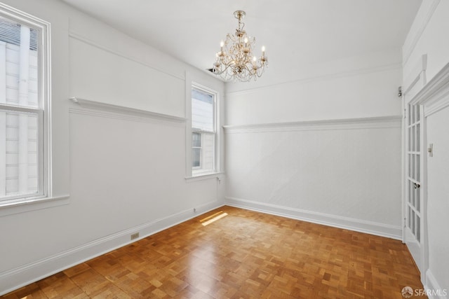 3046-3048 Polk St, San Francisco, CA 94109 - spare room featuring a chandelier and baseboards