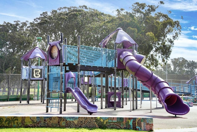 372 Baltimore Way, San Francisco, CA 94112 - view of community play area
