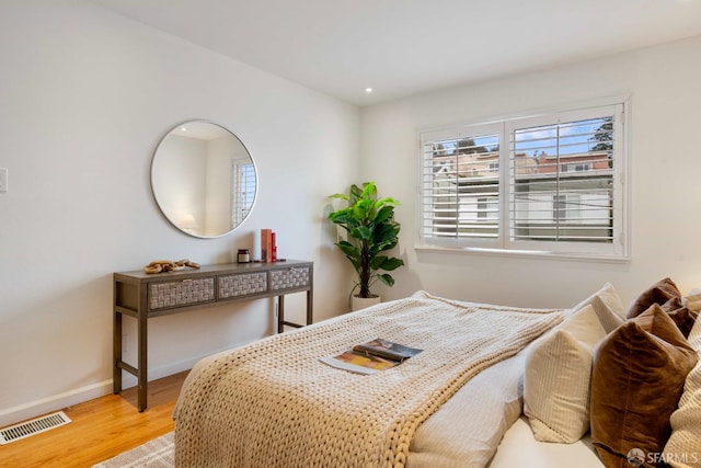372 Baltimore Way, San Francisco, CA 94112 - bedroom featuring wood finished floors and recessed lighting