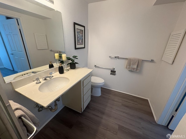 450 Carl St, San Francisco, CA 94117 - bathroom featuring wood finished floors and vanity