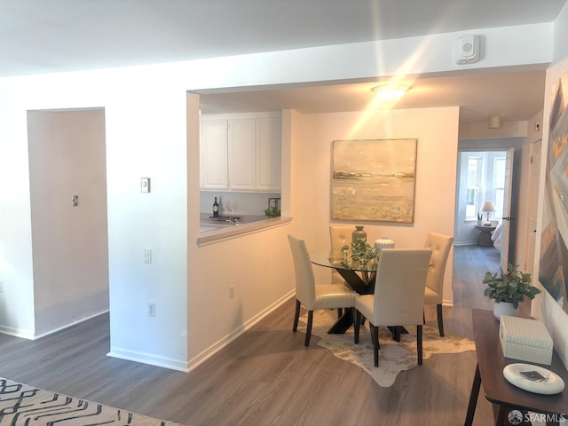 450 Carl St, San Francisco, CA 94117 - dining space with wood finished floors