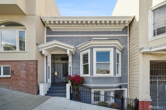 968-970 Broadway, San Francisco, CA 94133 - property entrance with brick siding