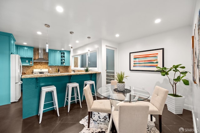 1871 Alemany Blvd, San Francisco, CA 94112 - dining room with recessed lighting and baseboards