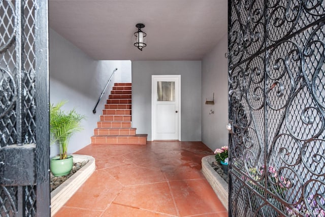 1871 Alemany Blvd, San Francisco, CA 94112 - entryway with stairs