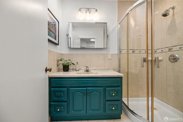 1871 Alemany Blvd, San Francisco, CA 94112 - full bathroom with a stall shower, vanity, and decorative backsplash