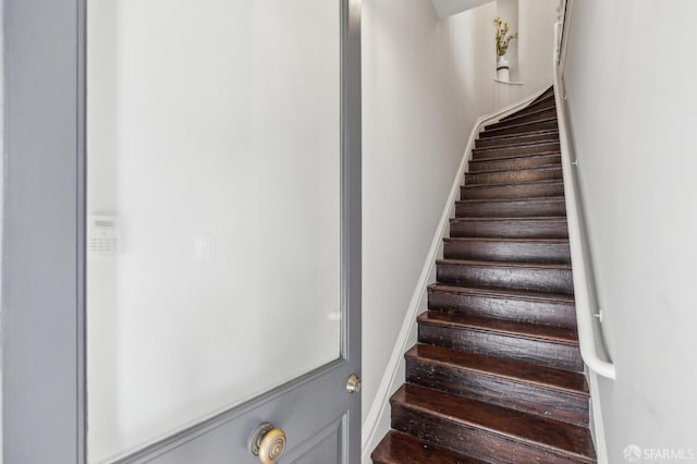 436 Page St, San Francisco, CA 94102 - view of stairway