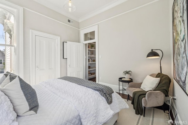 436 Page St, San Francisco, CA 94102 - bedroom with crown molding and baseboards
