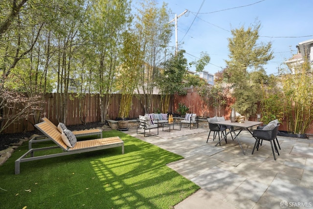 view of patio with outdoor lounge area