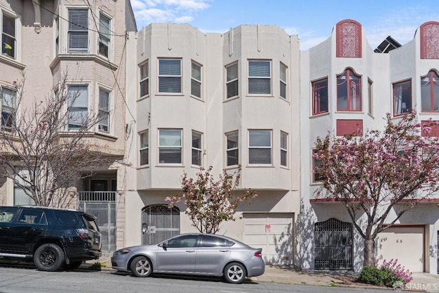 59 Collingwood St, San Francisco, CA 94114 - view of property featuring an attached garage