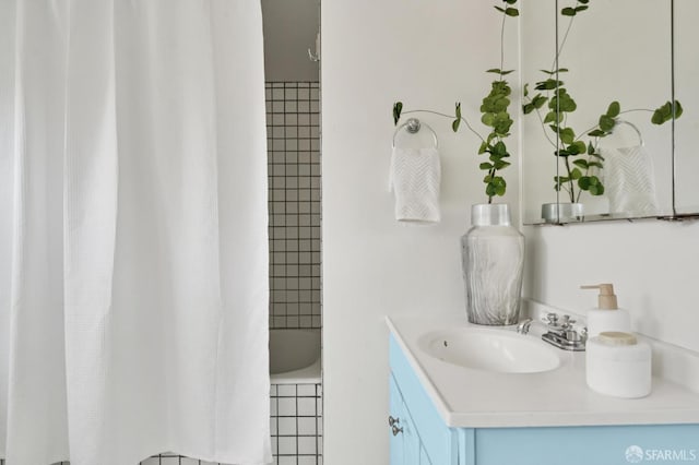 773 15th Ave, San Francisco, CA 94118 - bathroom featuring vanity and shower / bath combination with curtain