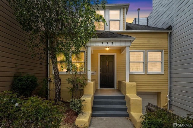 773 15th Ave, San Francisco, CA 94118 - entrance to property featuring a shingled roof