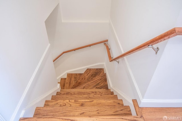 569 Peralta Ave, San Francisco, CA 94110 - view of stairs