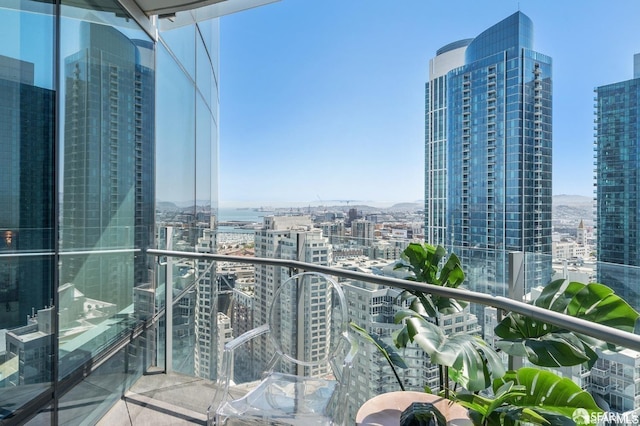 338 Main St Unit 35E, San Francisco, CA 94105 - balcony featuring a view of city