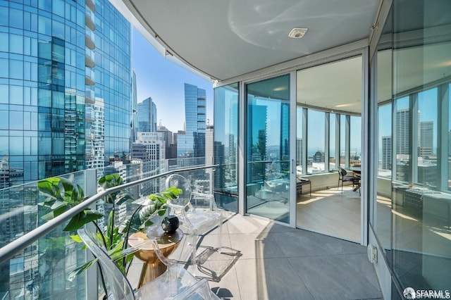 338 Main St Unit 35E, San Francisco, CA 94105 - balcony with a city view