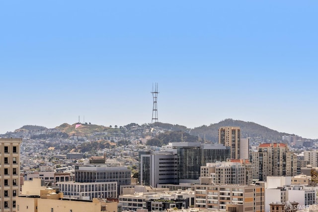1375 Sacramento St, San Francisco, CA 94109 - city view with mountains