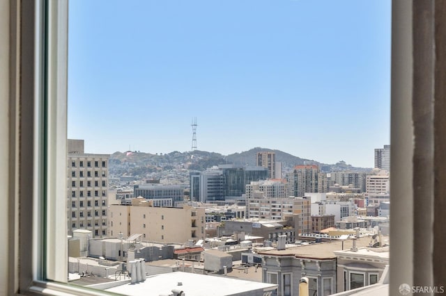 1375 Sacramento St, San Francisco, CA 94109 - city view with mountains