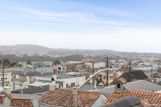 2266 Cecilia Ave, San Francisco, CA 94116 - city view with mountains