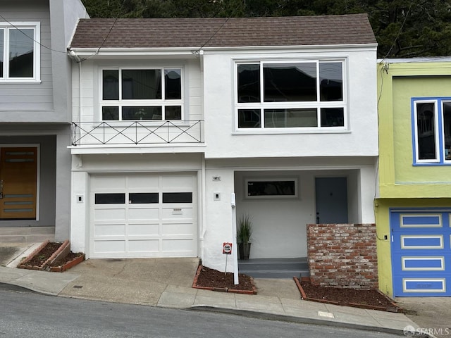 view of front of home featuring a garage