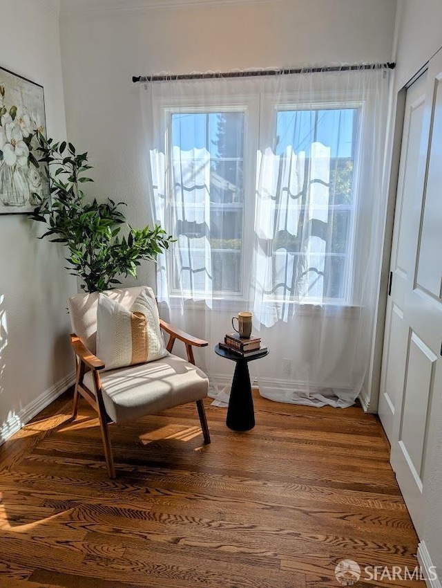 192 Ridgeway Ave, Oakland, CA 94611 - sitting room with wood finished floors