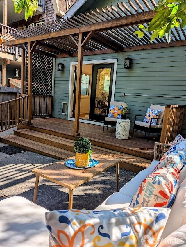 192 Ridgeway Ave, Oakland, CA 94611 - wooden terrace with a pergola