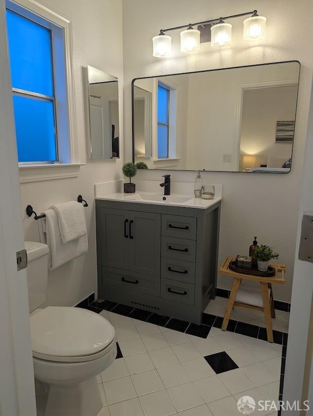 192 Ridgeway Ave, Oakland, CA 94611 - bathroom with vanity and tile patterned flooring