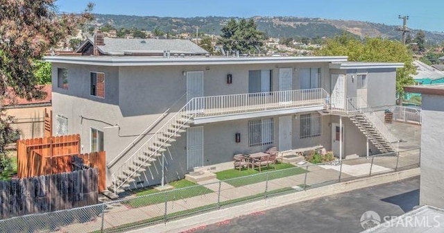 view of front of property with a patio area