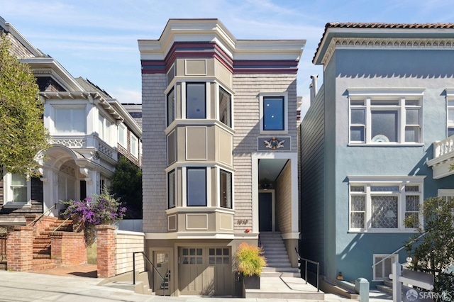 view of front of property featuring a garage