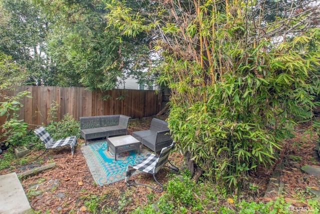 view of yard with an outdoor hangout area