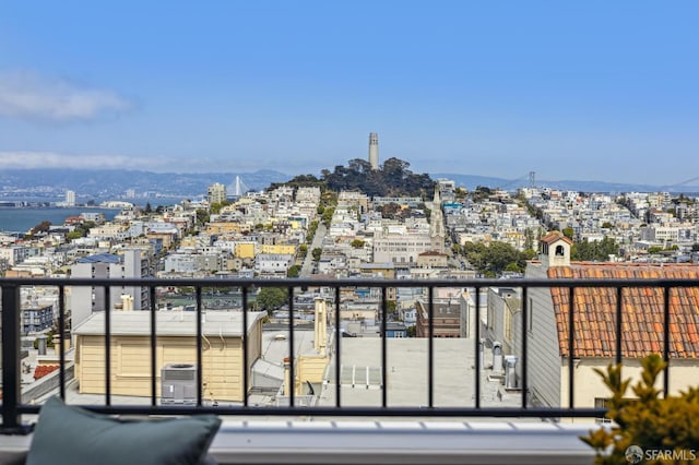 1123 Greenwich St, San Francisco, CA 94109 - balcony with a view of city