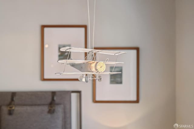 1123 Greenwich St, San Francisco, CA 94109 - detailed view of a chandelier