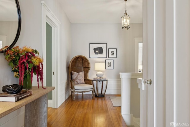 1123 Greenwich St, San Francisco, CA 94109 - entrance foyer featuring light wood-style flooring and baseboards
