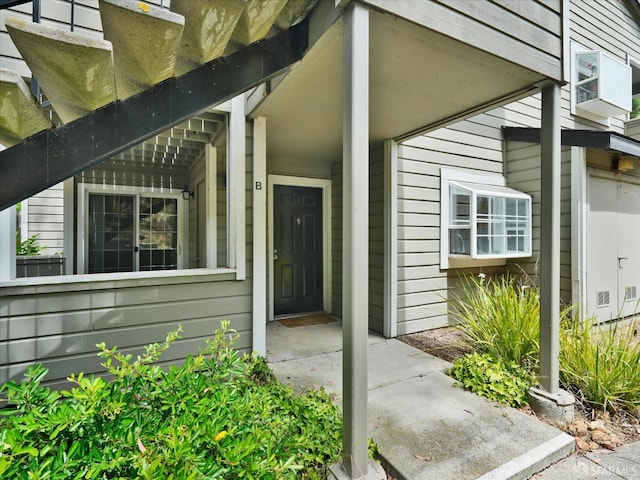 605 Canyon Oaks Dr Unit B, Oakland, CA 94605 - entrance to property
