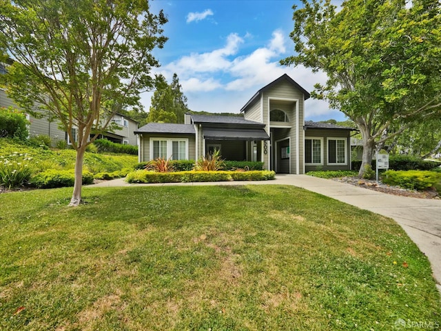 605 Canyon Oaks Dr Unit B, Oakland, CA 94605 - mid-century home featuring a front lawn