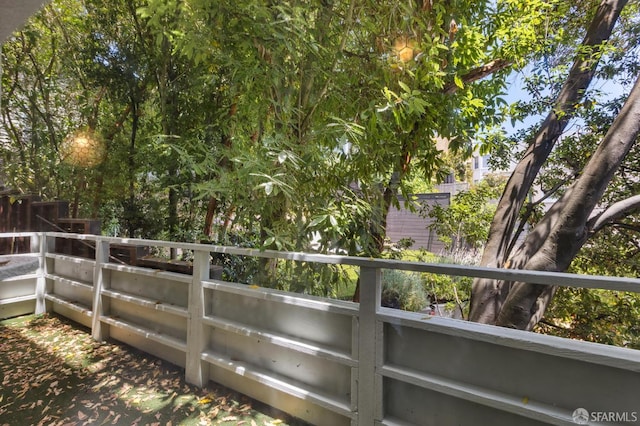 1250 Vallejo St Unit 7, San Francisco, CA 94109 - view of yard
