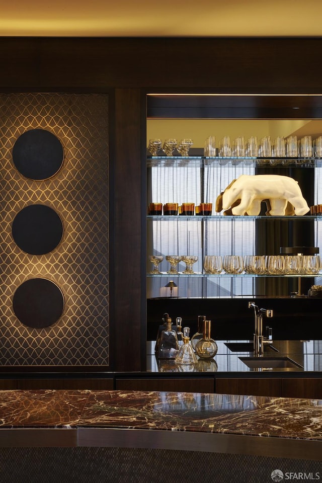 181 Fremont St Unit 58A, San Francisco, CA 94105 - detailed view of wet bar