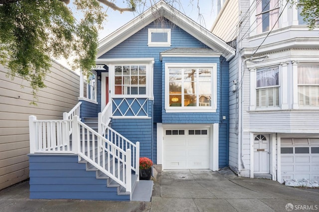 view of front facade with a garage