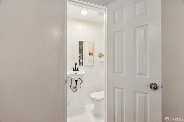 67 Rome St, San Francisco, CA 94112 - half bath featuring toilet