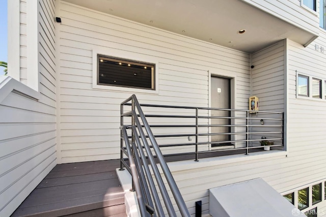 property entrance with a balcony