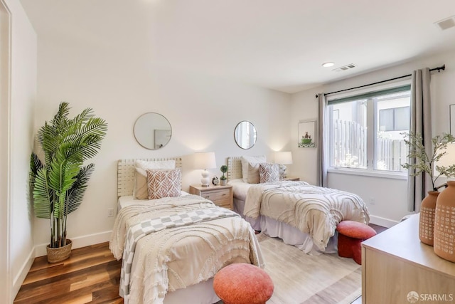 165 Summit Way, San Francisco, CA 94132 - bedroom with light wood-type flooring and baseboards